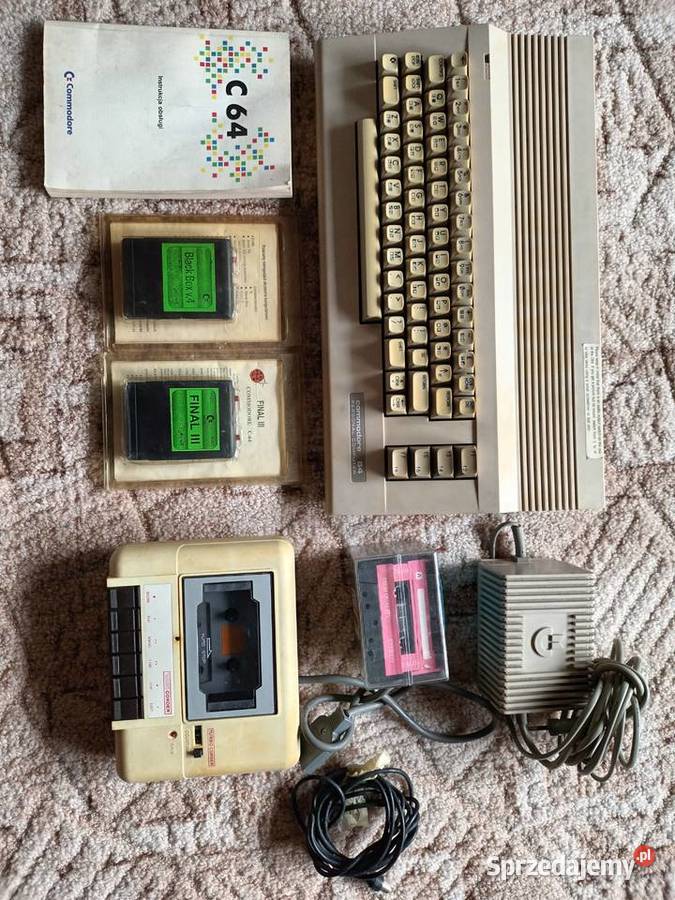 Komputer Commodore C64 z zestawem UNIKAT Olsztyn