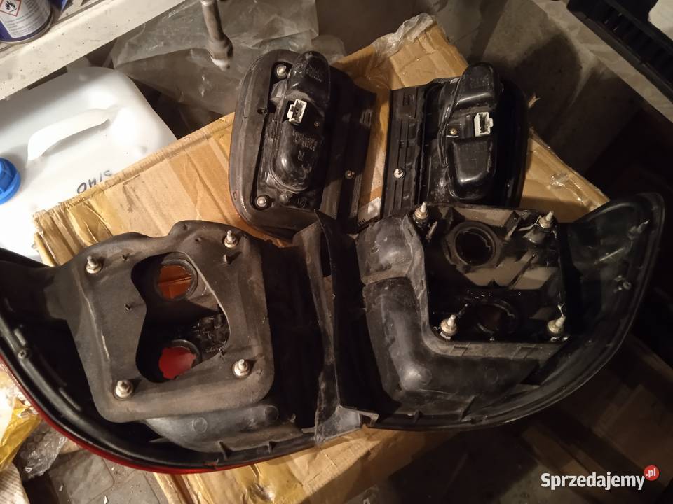 Lampy światła tylne Honda Civic sedan 6g VIg ej Lewe łódzkie Łódź sprzedam
