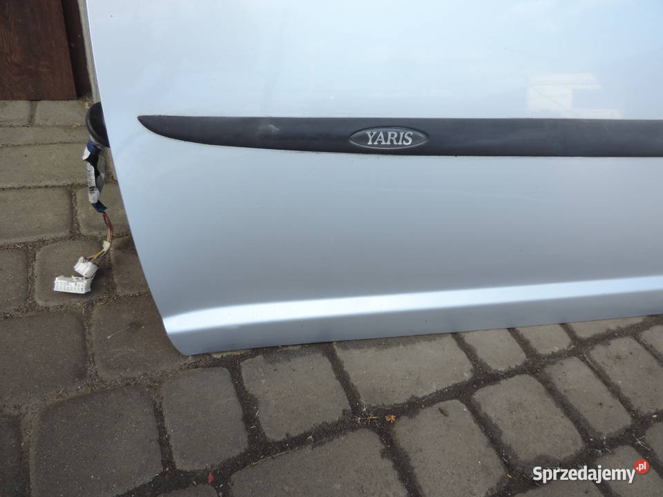 TOYOTA YARIS I 5D FL DRZWI LEWE LEWY PRZÓD 1E7 Drzwi małopolskie Nowy Sącz