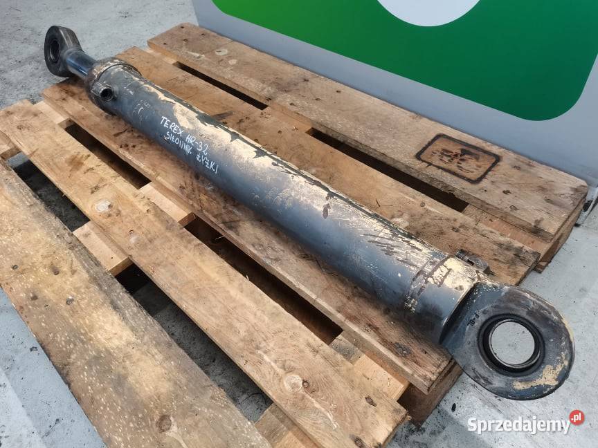 Terex HR 32 Cylinder hydrauliczny ramienia wielkopolskie