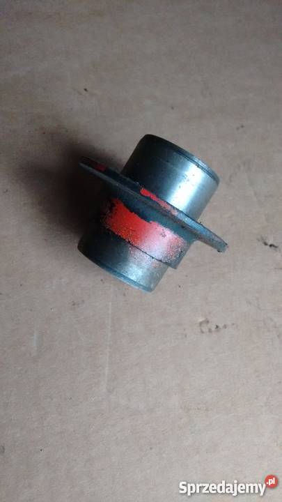 Mf 70 tuleja z osłoną 329 Pozostałe Stalowa Wola