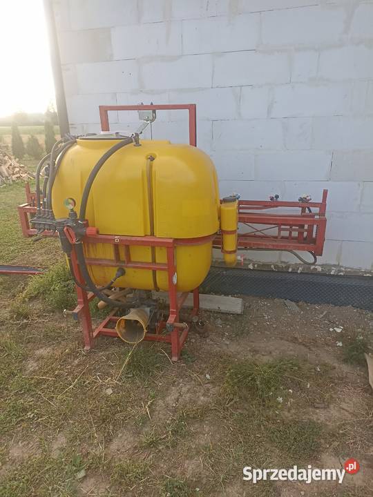 Opryskiwacz 400l szerokość 12m