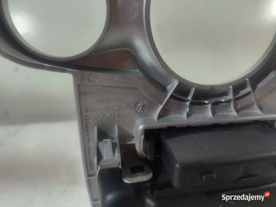 RAMKA OSŁONA PANELU FORD FIESTA MK7 8A6118D422 osobowe