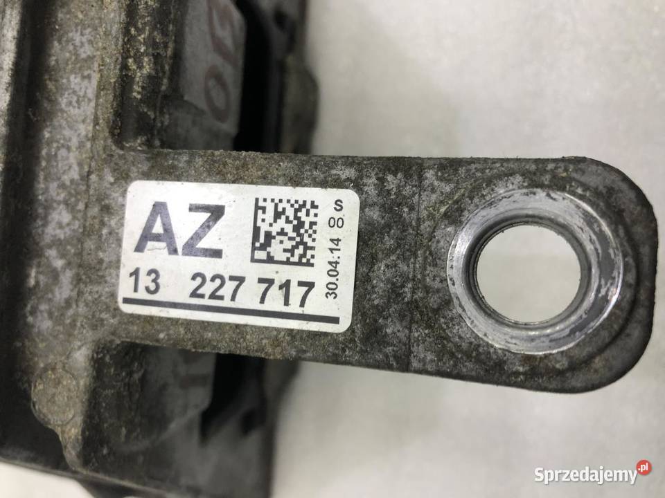 ŁAPA PODUSZKA SILNIKA OPEL INSIGNIA A 13227717 osobowe sprzedam