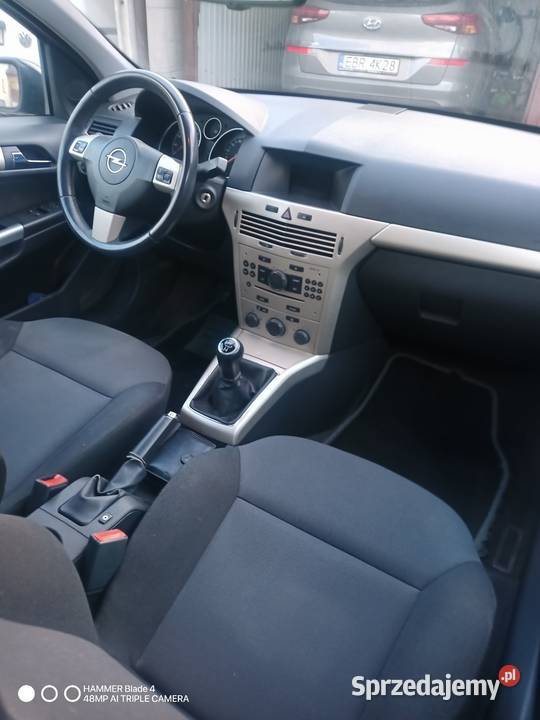 Sprzedam opel astra h benzyna Brzeziny sprzedam