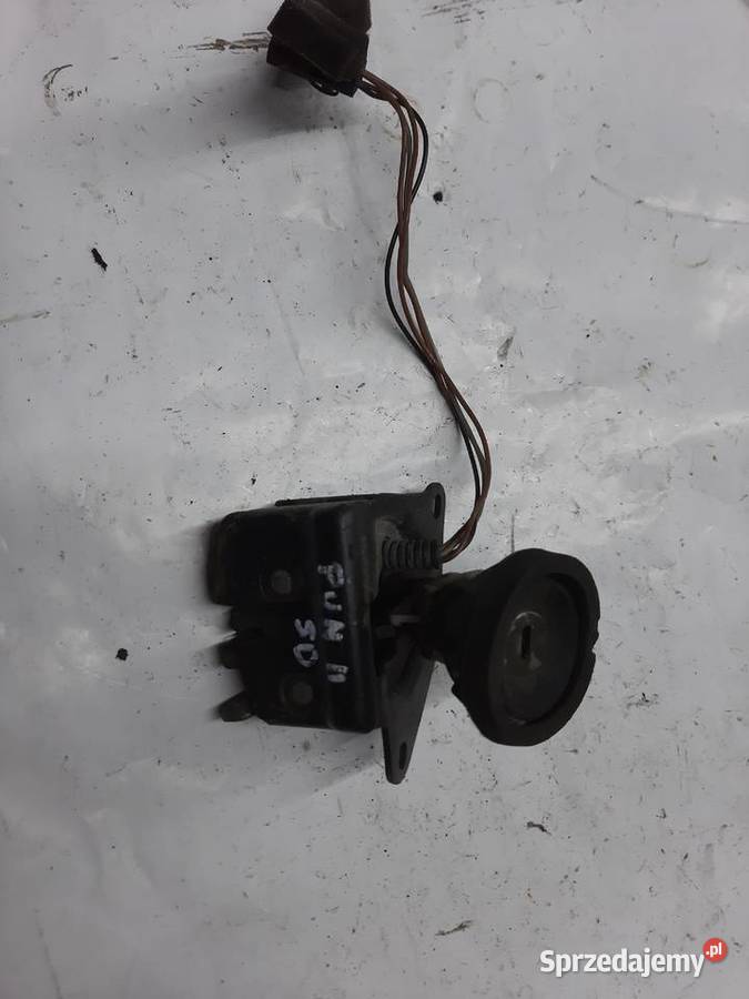 Fiat Punto II zamek klapy tylnej tył osobowe Zamki, wkładki i kluczyki Ksawerów sprzedam