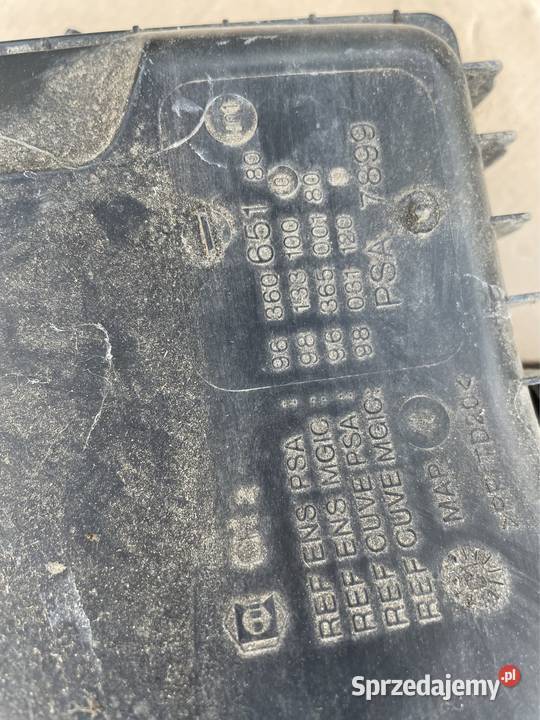 Obudowa filtra powietrza 9636065180 citroen c5 osobowe Szczecin