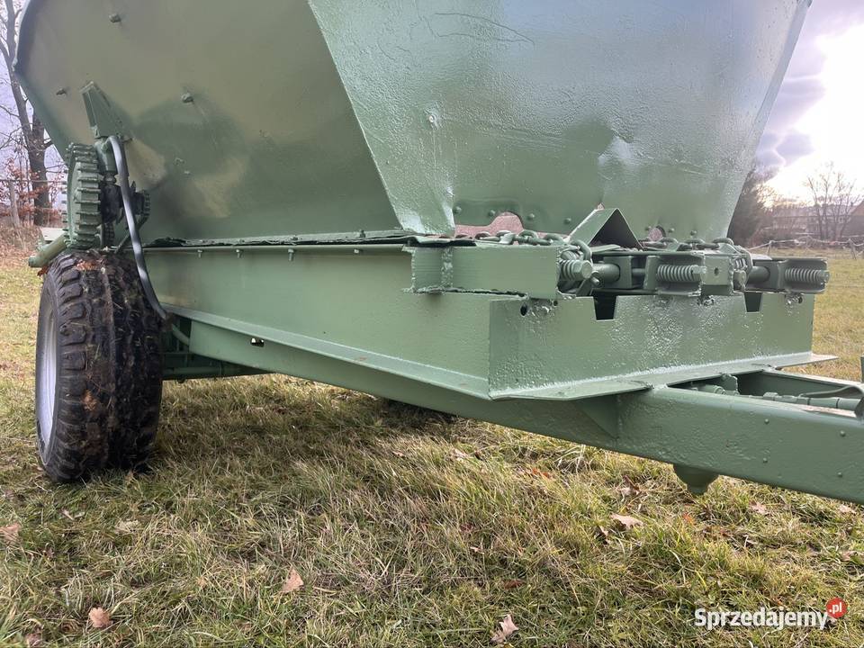 Sprzedam rozsiewacz RCW 3 Świdnica sprzedam