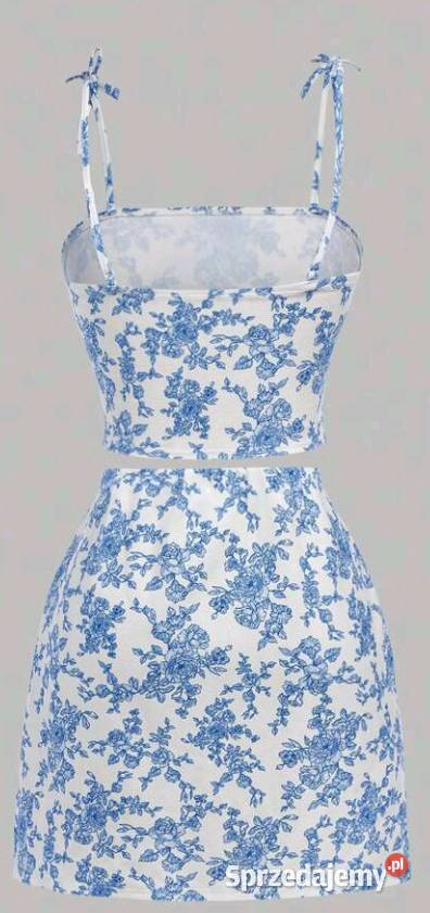 Elegancki niebieskobiały komplet Moda i Styl