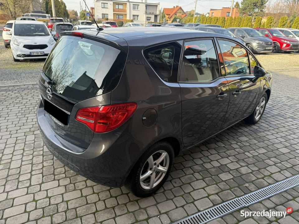 Opel Meriva 14 100 Klimatyzacja 2xPDC lakier metallic Meriva Orzech sprzedam