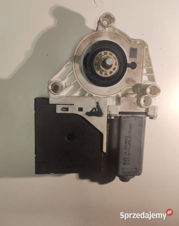 SILNICZEK GOLF V 5 Prawy Przód 1K0959792H wyposażenie elektryczne Mikołów