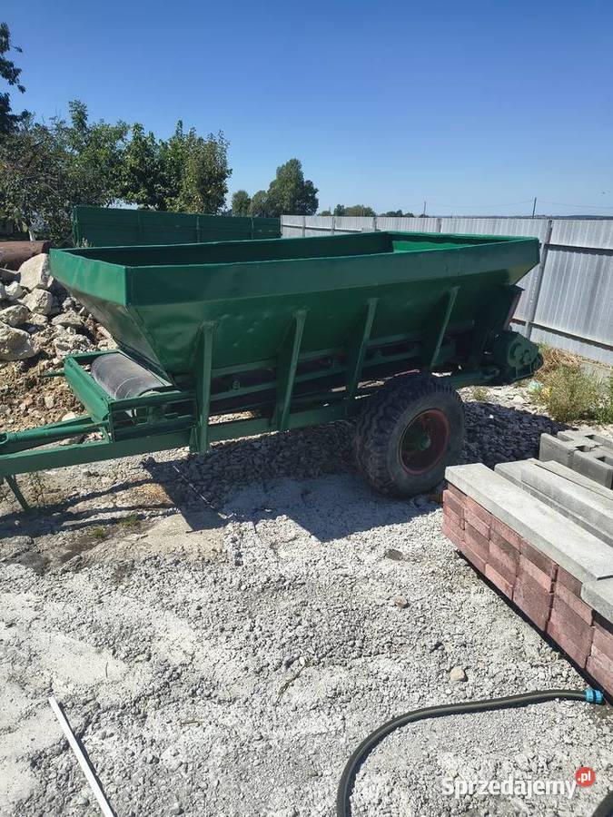 Rozsiewacz wapna RCW3 małopolskie Glinica