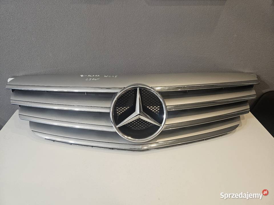 Gril atrapa mercedes B klas W245 Ostrówek