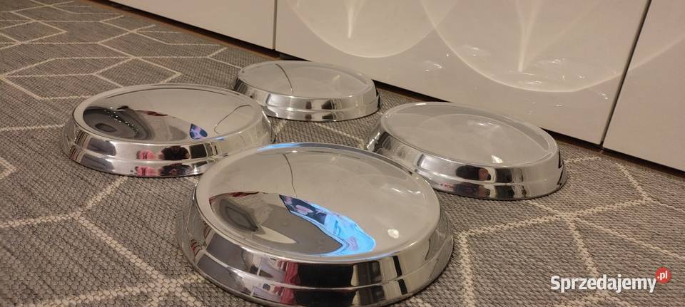 NOWE ORYGINALNE KOŁPAKI DEKLE TRABANT 601 601S