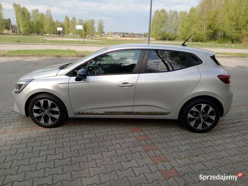 Renault Clio V 2022 28 światła do jazdy dziennej