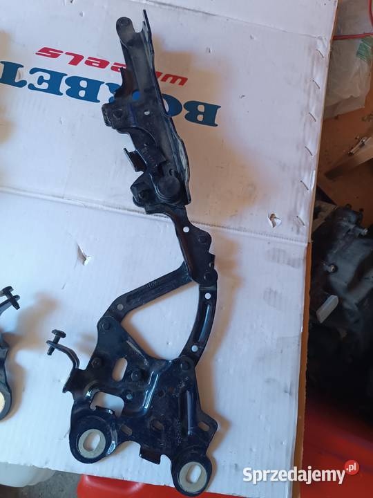 Zawiasy maski BMW f48 wielkopolskie Międzychód