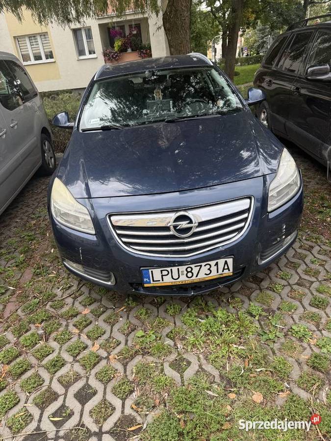 Opel Insignia 16 benzyna 2010 uszkodzona