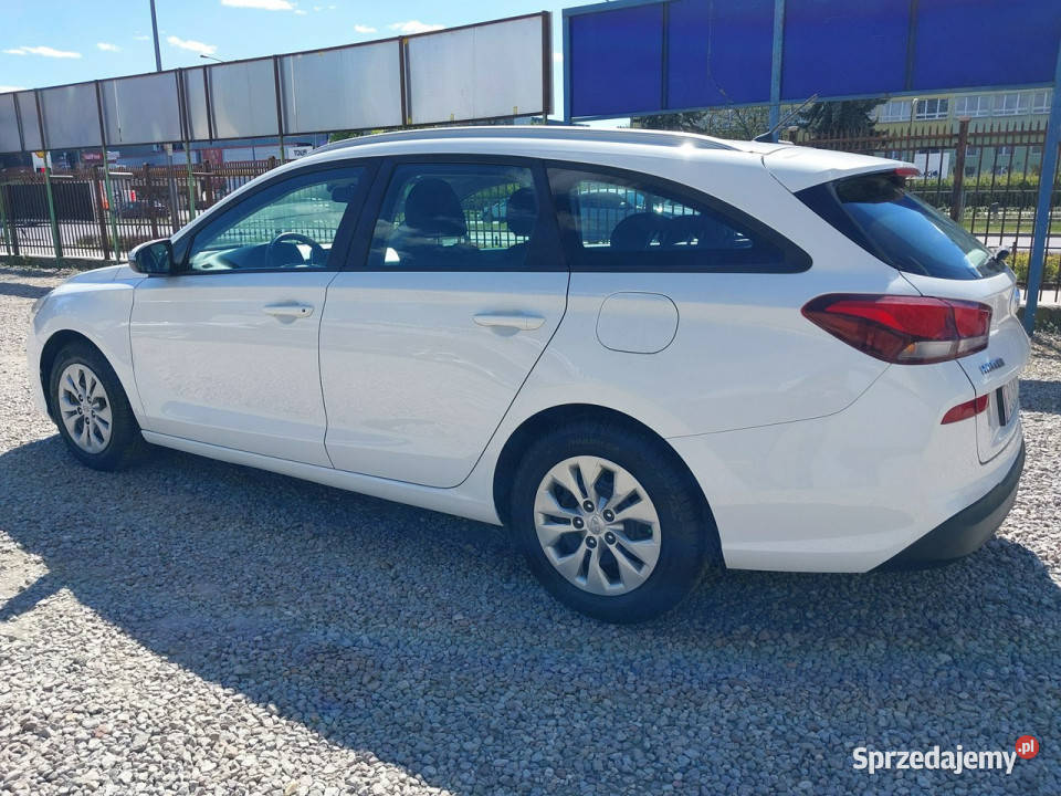 Hyundai i30 1819 kombi SALON serwis mocno Warszawa