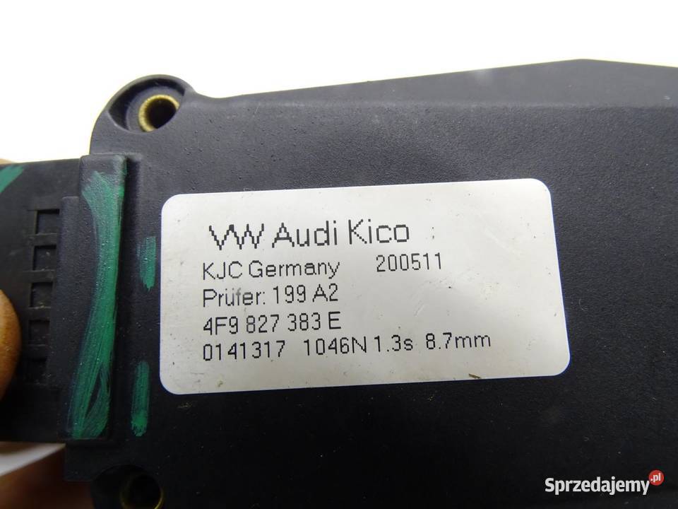 ZAMEK DOCIĄG KLAPY BAGAŻNIKA TYŁ TYLNY