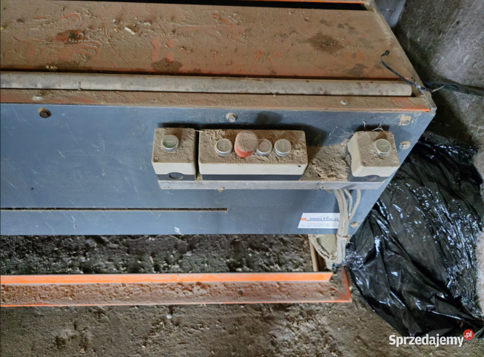 Piła kapująca poprzeczna hydrauliczna do drewna Korpele