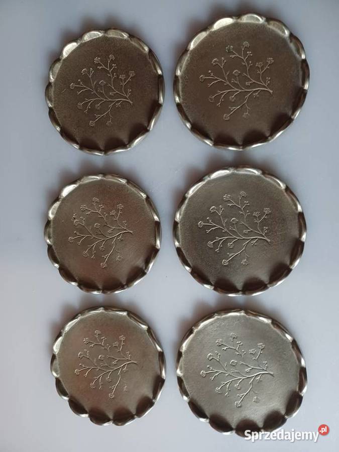 Komplet sześciu pięknych sygnowanych talerzyków Poznań