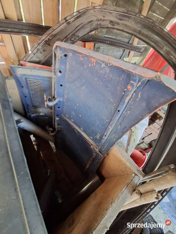 Zderzak tył Polski Fiat 126 p Toruń