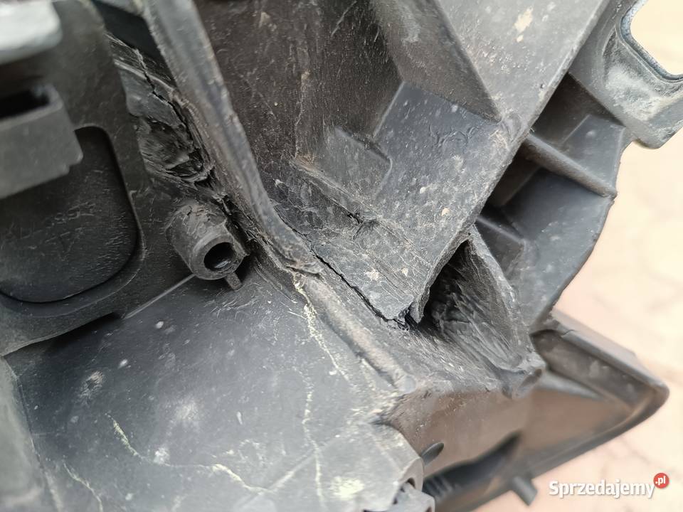 Fiat Croma 2 II fl Lift 0811 Lampa reflektor Częstochowa