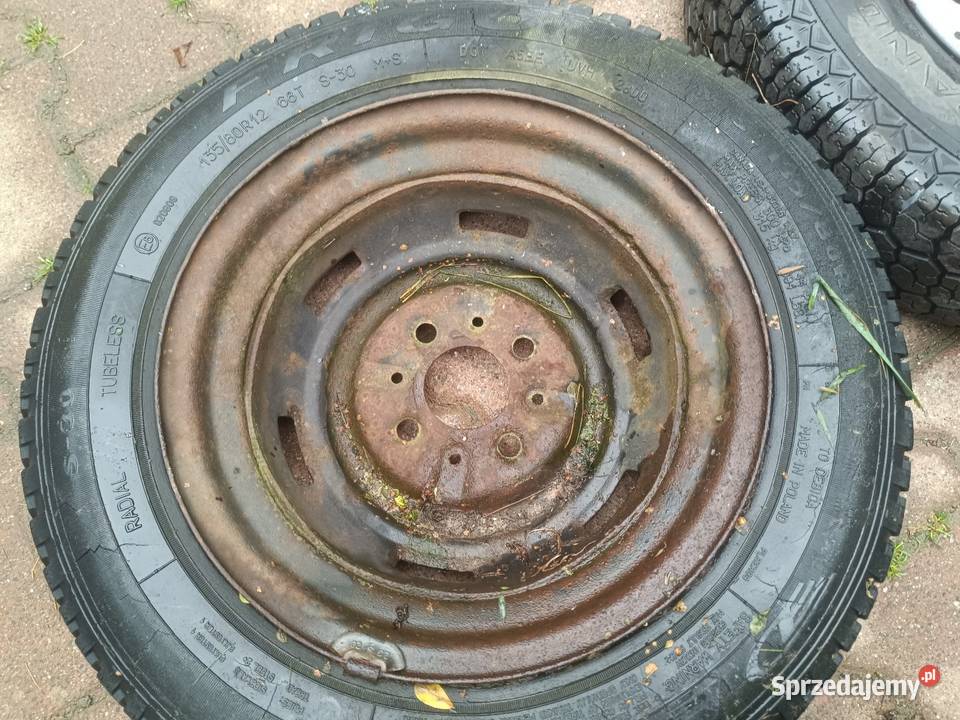 Fiata 126p koło koła felga felgi opony R12 Bielsko-Biała