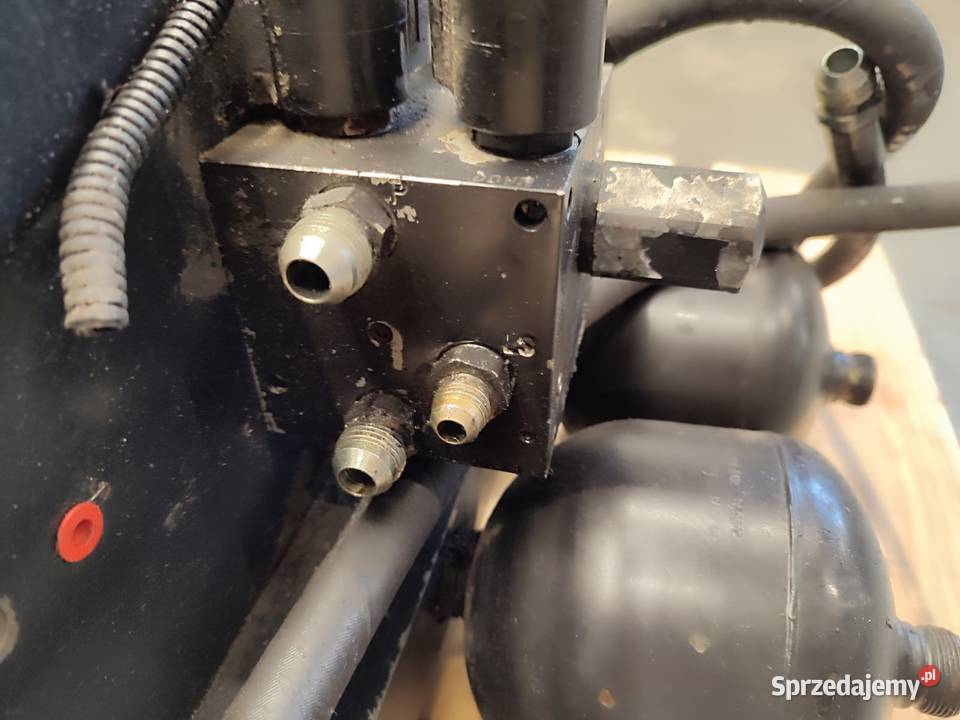 Amortyzacja przedniej osi V34938800 Valtra N91 Wilkowo