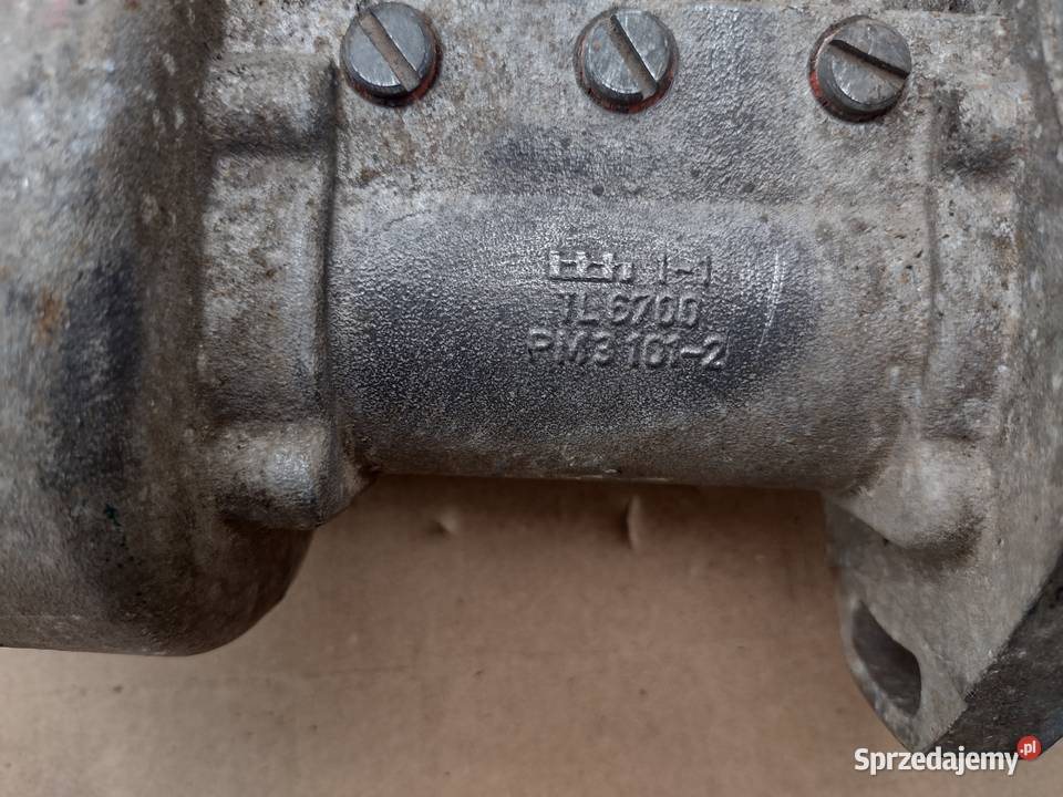 Polska pompa wtryskowa JPM 3A03 Gołcza