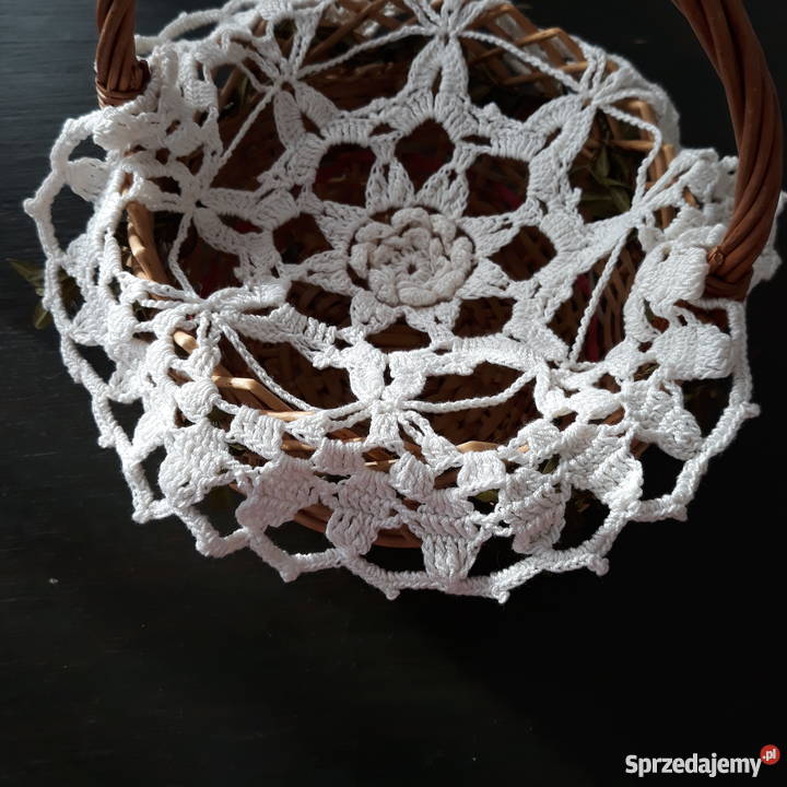 Serwetki na szydełku ręcznie robione wielkanocne biały Kamyk sprzedam