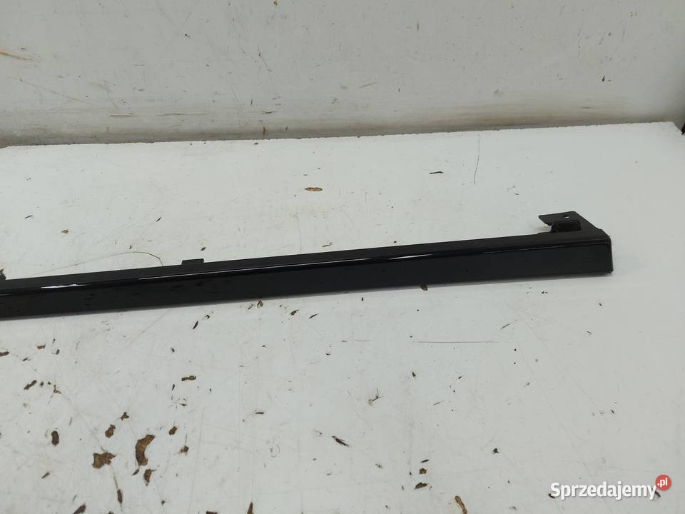 BMW 5 G60 Listwa progowa lewa pod drzwi 8084761