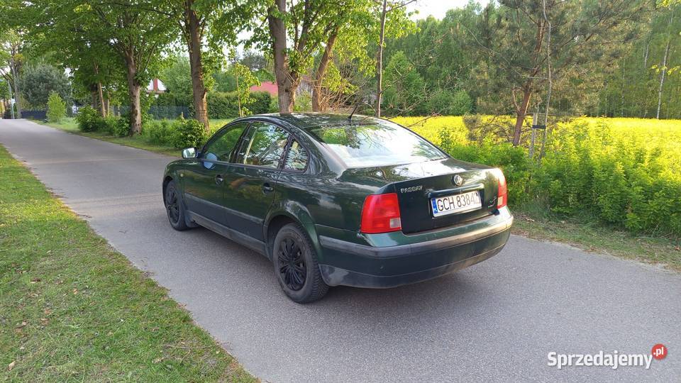 Passat B5 sedan 18 benzyna 1998 nieuszkodzony Czersk