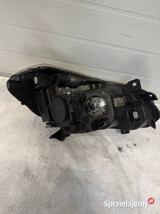 Lampa lewy przód Renault Clio III 0509