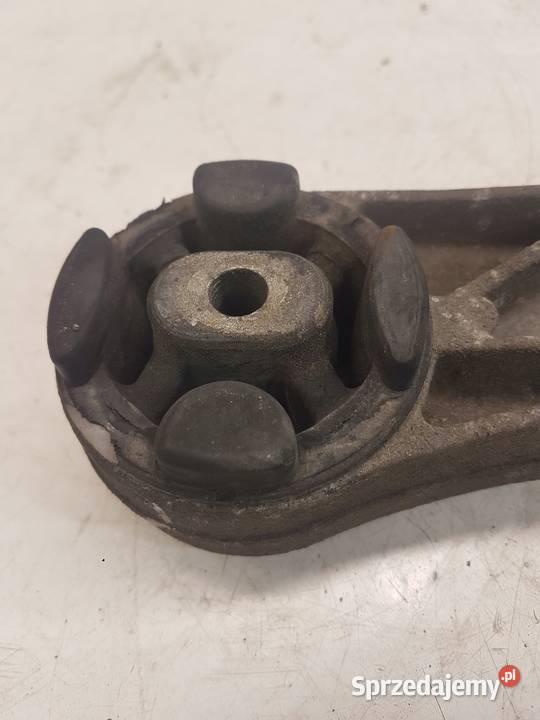 ŁAPA WSPORNIK MOSTU AUDI A8 D3 LIFT 4E0599285A Przystajń