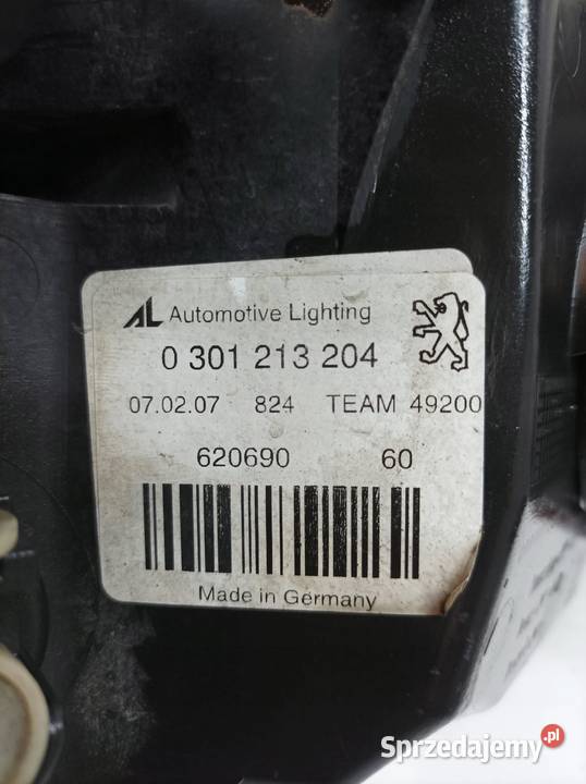 LAMPA PRZÓD PRAWA EU 0301213204 Peugeot 407 I sprzedam