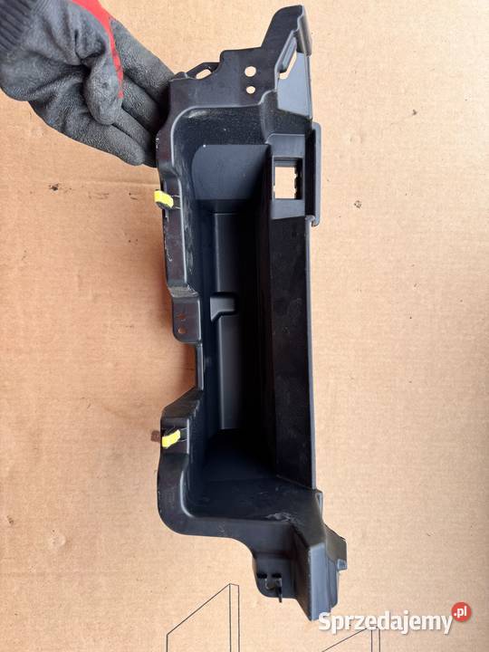 Zaślepkaosłona konsoli dolna Toyota Yaris III Osłony i zaślepki