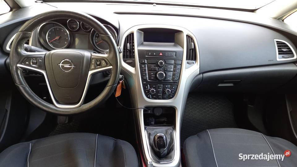 Opel Astra J Sports Tourer 140 LPGGAZ Parczew