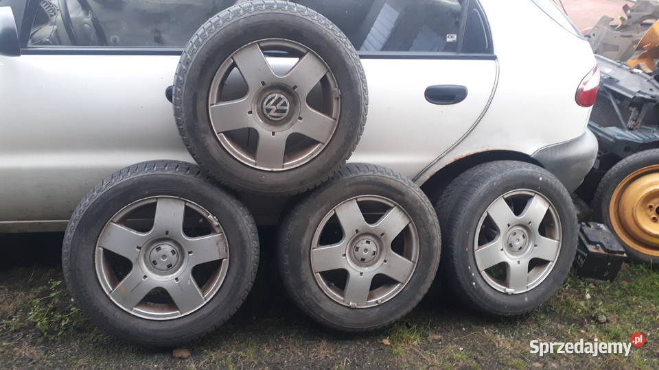 Skoda Octavia 16 silnik AEE Zdrowa buda Czarne benzyna Celestynów sprzedam