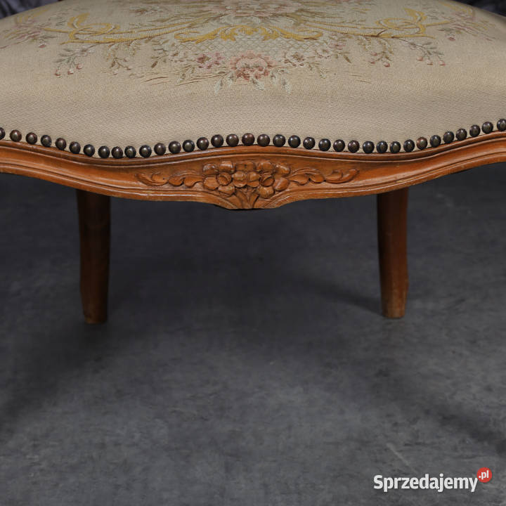 ARTexpert Wygodny reprezentacyjny fotel Ludwik