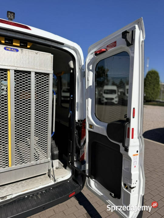 Ford Transit 350 Kombi 20TDCI 130 platforma na Radom
