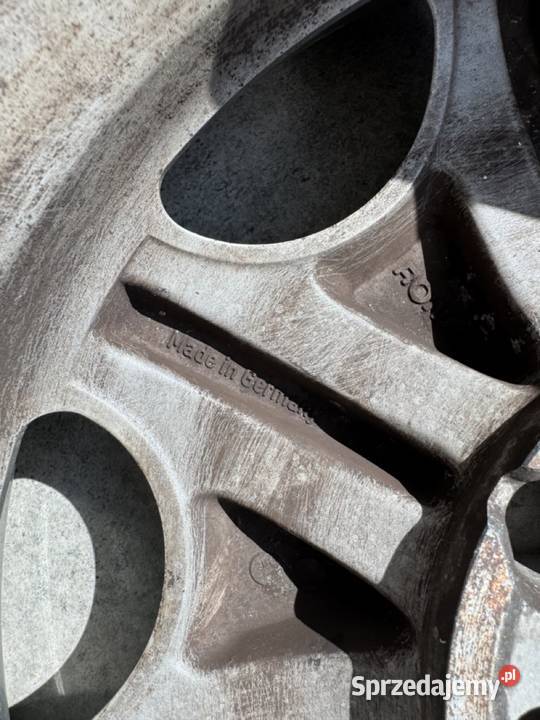 Felgi aluminiowe Mercedes W124 15 7J ET37 8LOCH Stryków