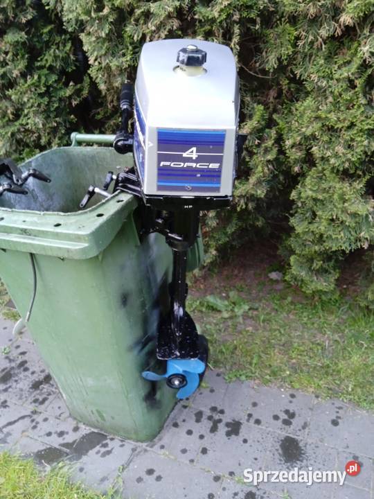 Silnik zaburtowy mercury Johnson 4 Tłuszcz