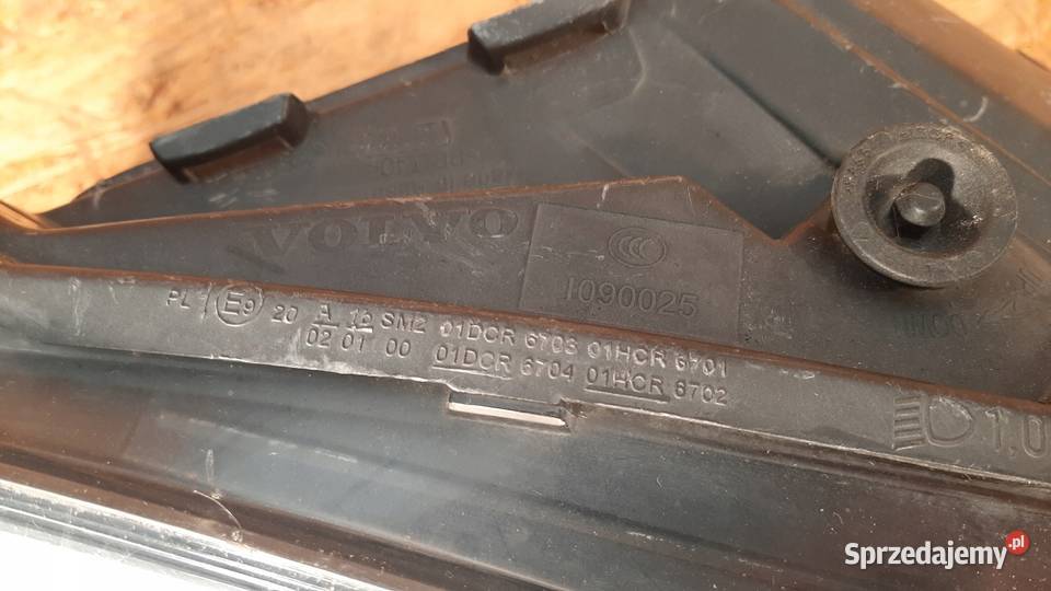 LAMPA PRAWA PRZEDNIA 31283333 VOLVO V40 II XENON Nowy Tomyśl