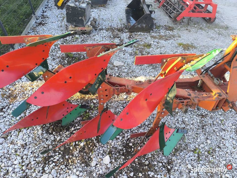 Pług 3 skibowy obrotowy Kverneland Fraugde Kutno
