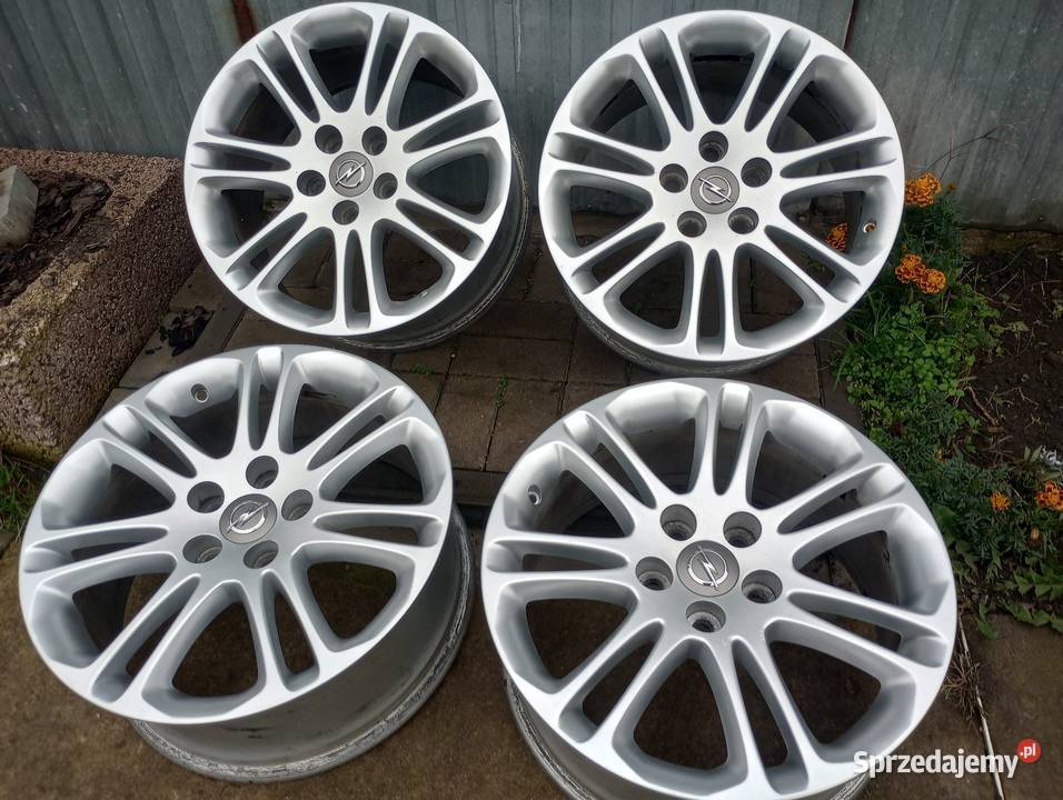 18 5x120 et42 8j Opel Insignia A Felgi aluminiowe Włocławek