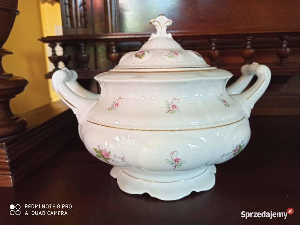 Waza z pokrywką z kwiatuszkami Stara Role
