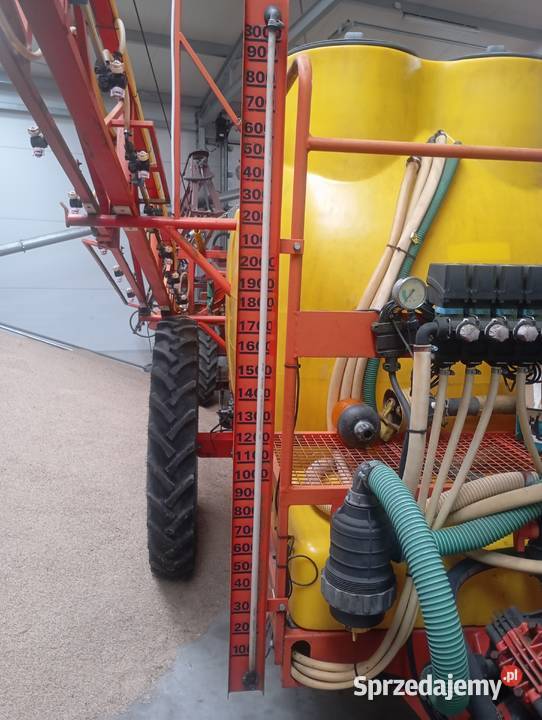 Opryskiwacz ciągany Moskit 300018m hydrauliczne nieuszkodzony Radom