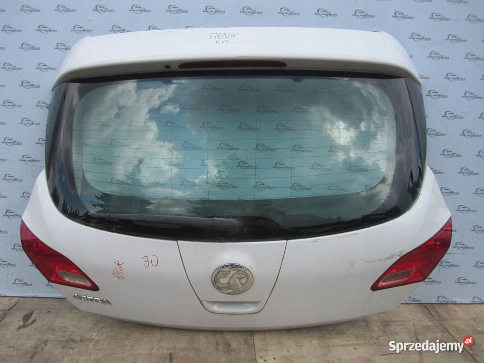 OPEL ASTRA J LIFT 14r klapa tył