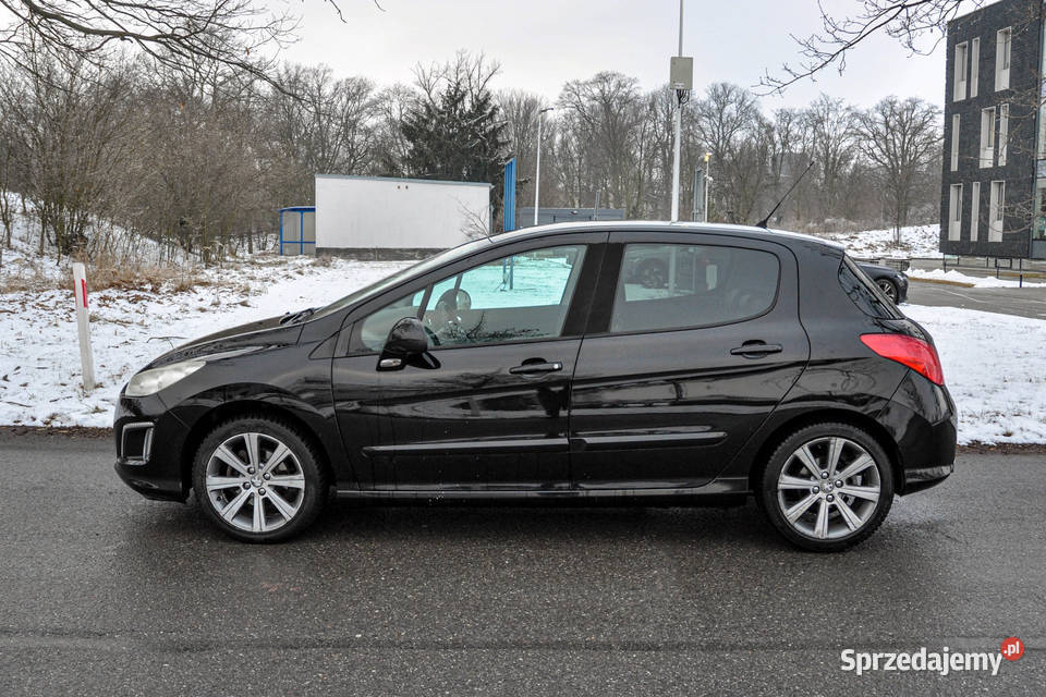 Peugeot 308 Bezwypadkowy Lift 2011 r Skóry 177000km dolnośląskie